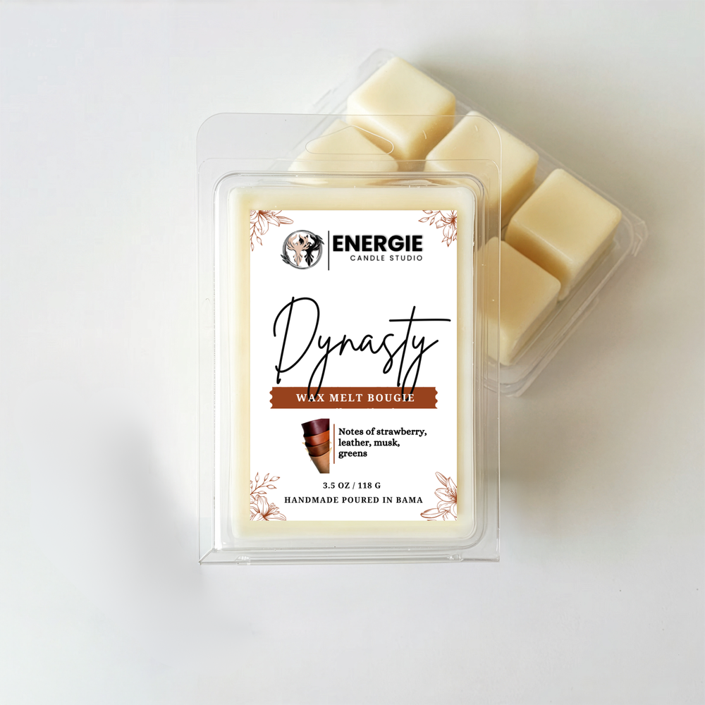 Energie Candle Studio wax melt bougie packaging with wax cubes on a white background