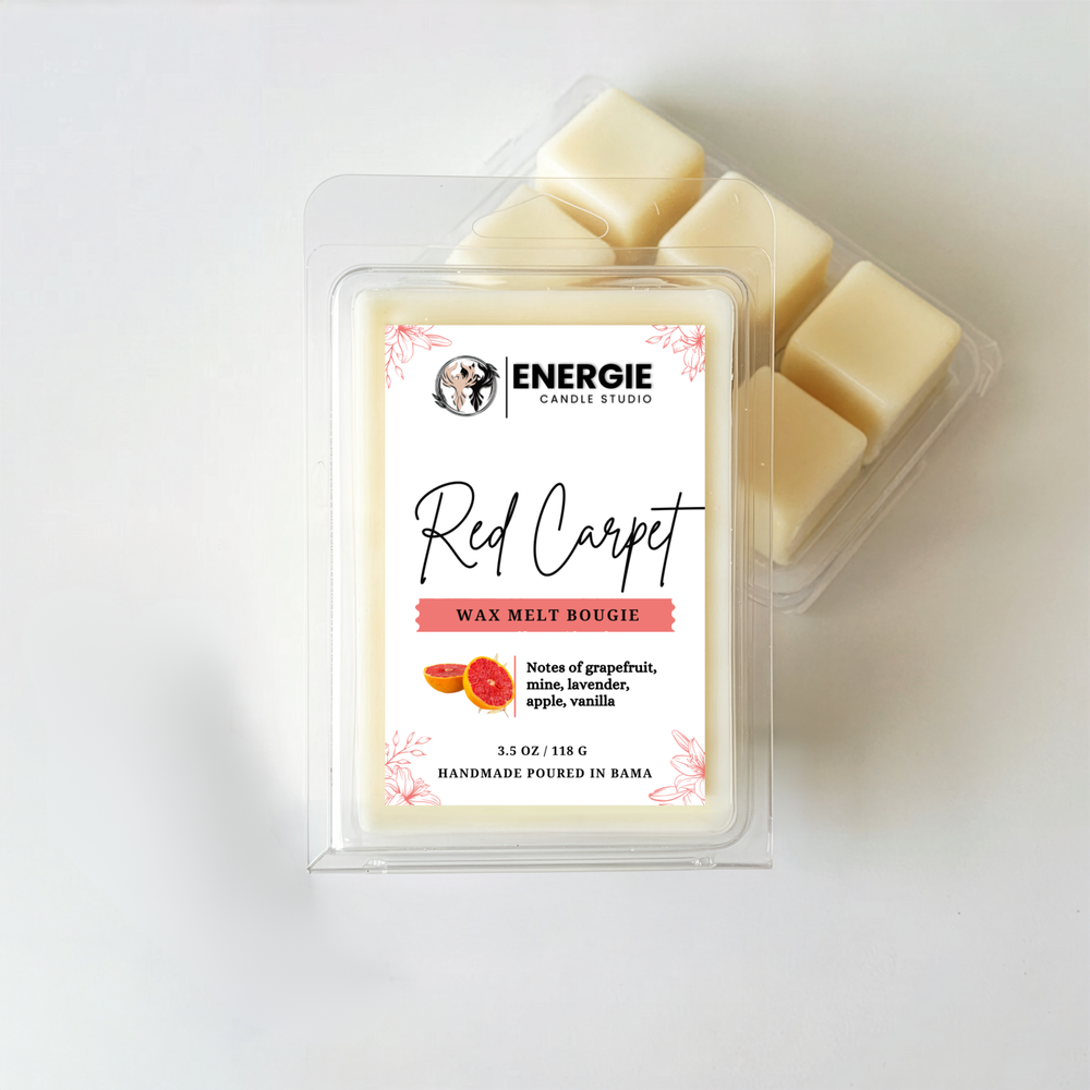 Energie Candle Studio wax melt bougie packaging with wax cubes on a white background